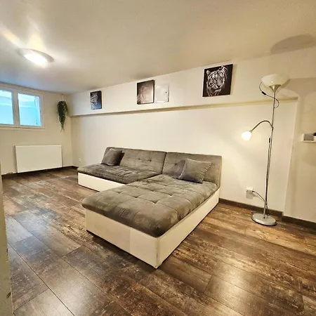 Villa Maison Très Spacieuse 5 à 10 Pers *