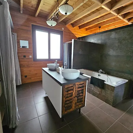 Maison Tres Spacieuse 5 A 10 Pers Saint-Pierre-de-Chandieu