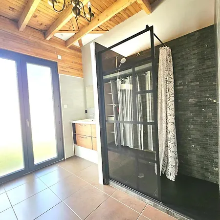 Villa Maison Tres Spacieuse 5 A 10 Pers *