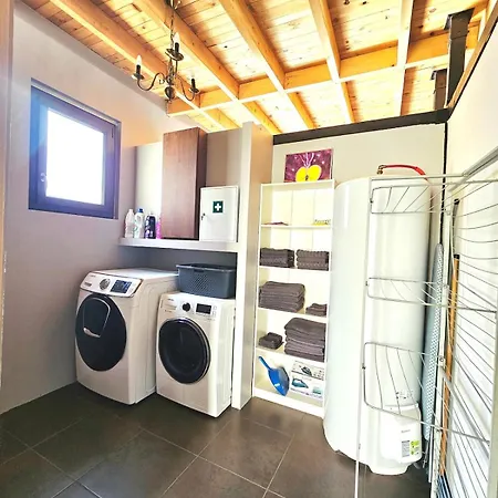Villa Maison Tres Spacieuse 5 A 10 Pers Saint-Pierre-de-Chandieu