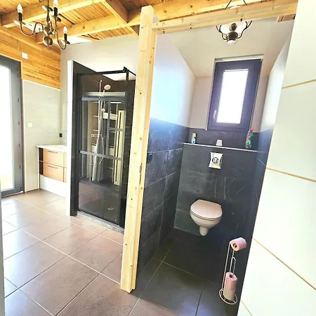 Villa Maison Tres Spacieuse 5 A 10 Pers *